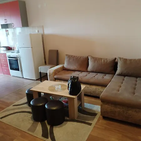 Stan Na Dan Mara * Mladenovac (Belgrade)