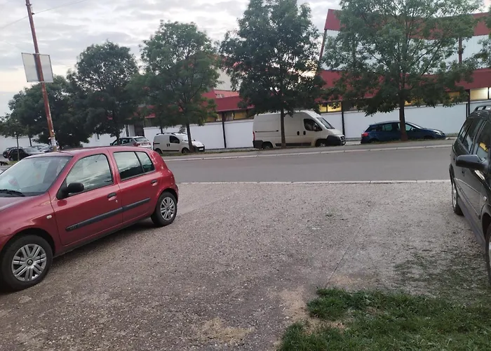 Stan Na Dan Mara ملادينوفاتس